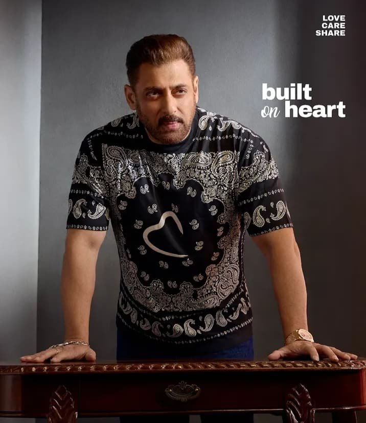 Original Being Human t-shirt saste mein kahan se khariden jaane being Prabhat ki exclusive guide journey story being prabhat